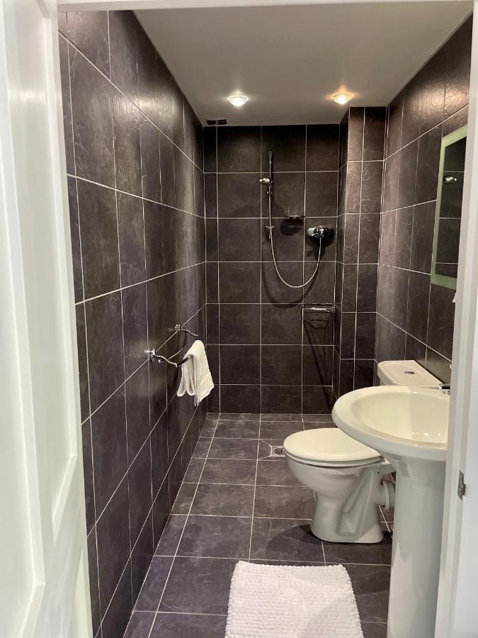 The Long House Apartment Flax Bourton Екстериор снимка
